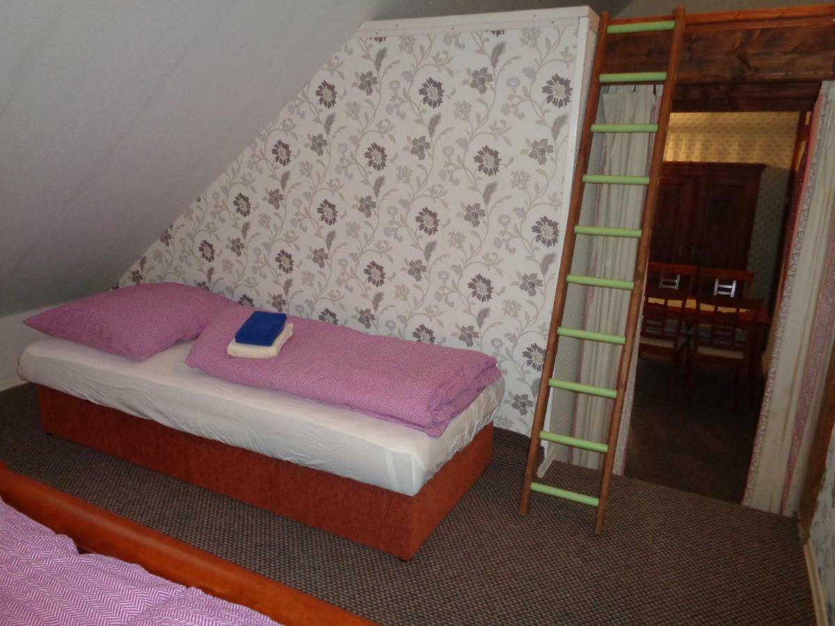 Farma Kozi Dvor Rohozna Apartment Brezno Exterior foto